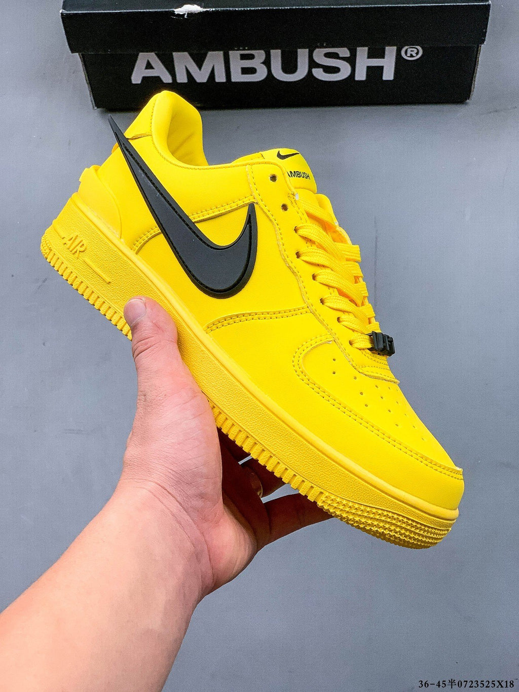 Collaboration AMBush x Nike Air Force 1 Low, lot d'usine original, développé avec la forme et le carton d'origine, utilisant le cuir d'origine