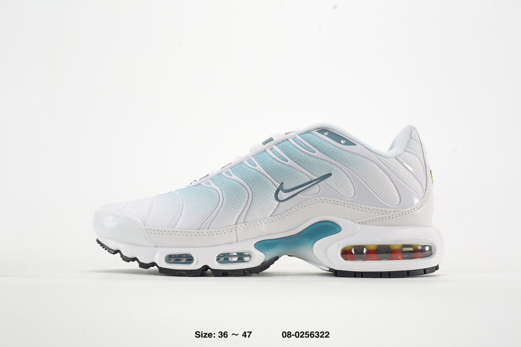 La Nike Air Max Plus (TN) authentique est un modèle emblématique de la gamme de chaussures alternatives de Nike. Lancée en 1996