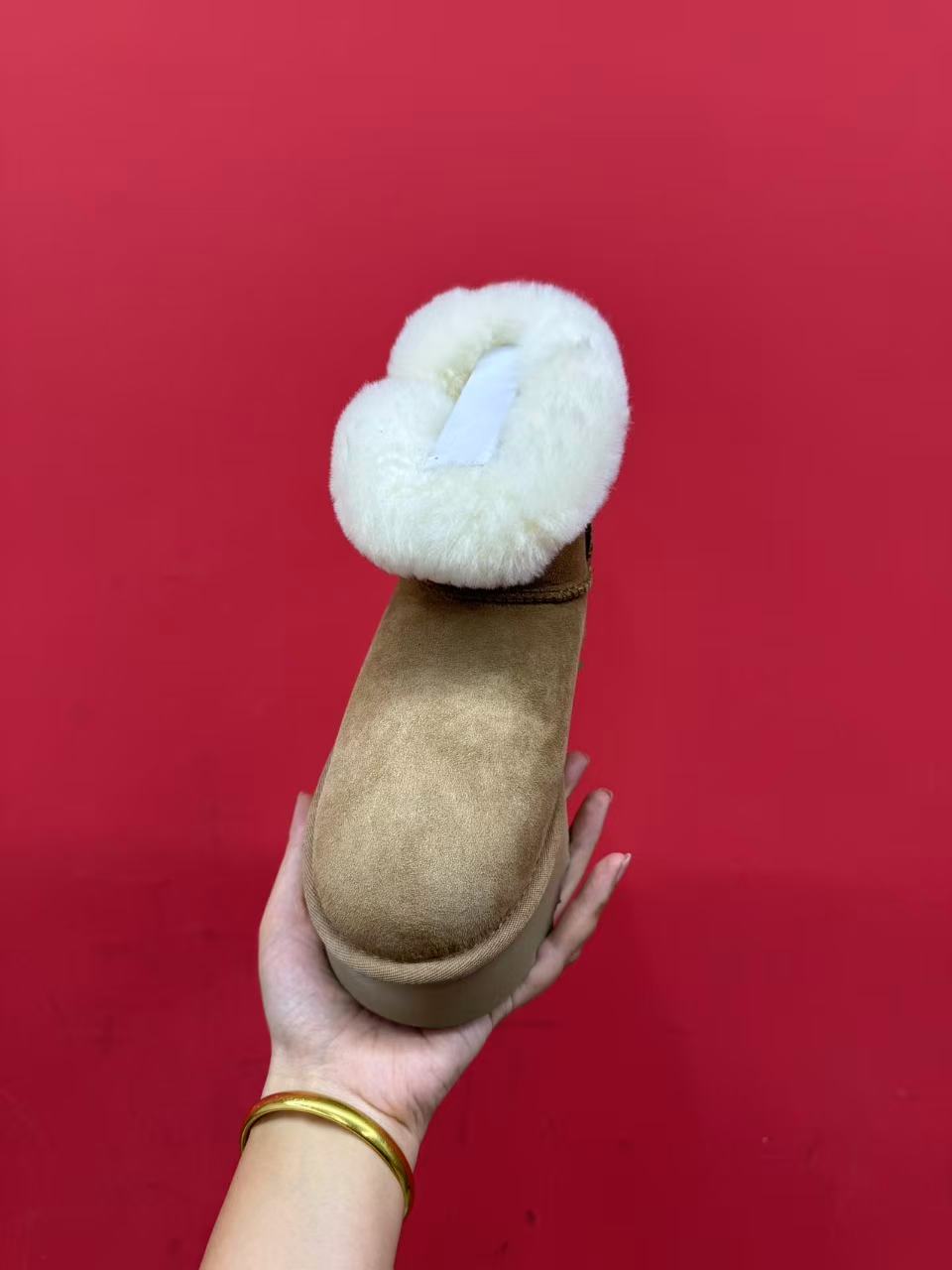 Livraison gratuite, ni retour ni échange. Bottines UGG décontractées à plateforme et boucle corne, confectionnées en cuir Longfeng de qualité