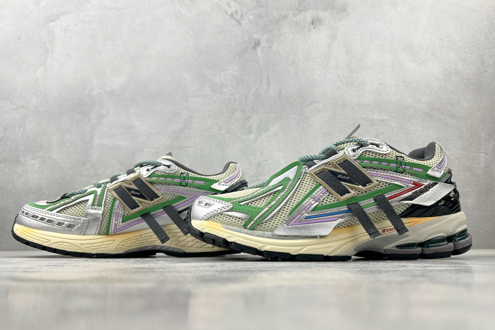 Offre spéciale - Authentiques New Balance NB 1906A (Noir/Gris/Vert) Code produit : U1906ADC Pointures : 36 36,5 37 38,5 39 40 40,5