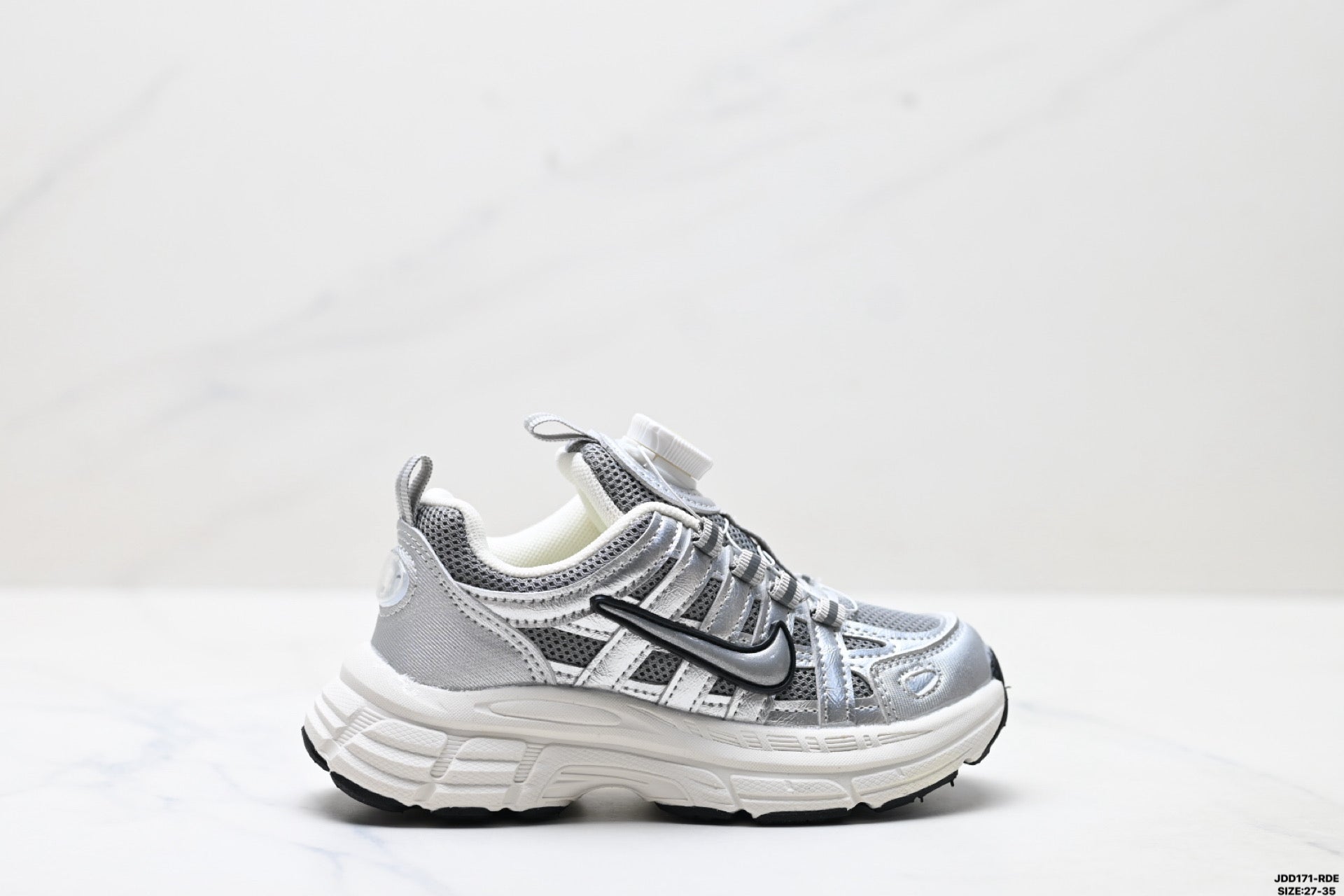 Chaussures enfant ✅ Nike P-6000 Initiator Running, une chaussure de running rétro très populaire sur le compte Instagram de Nike.