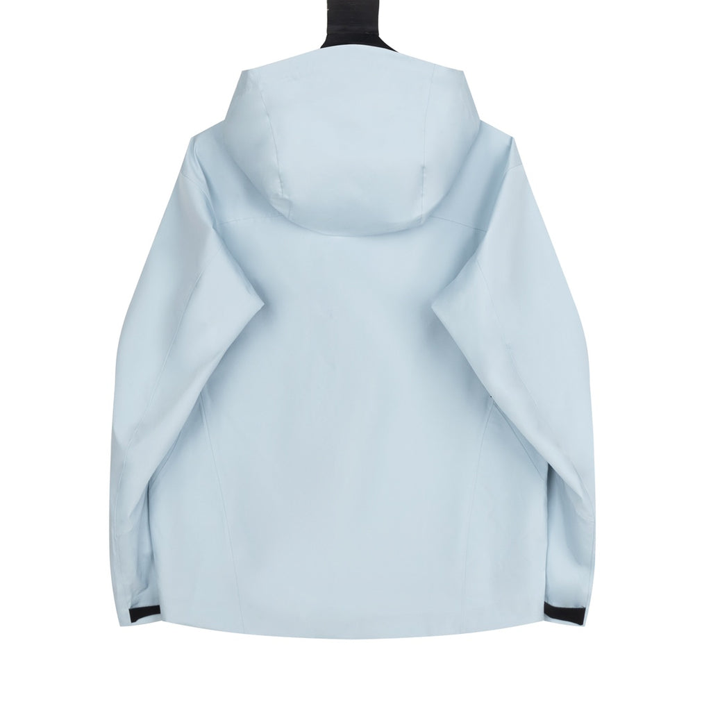 Version haut de gamme, conçue pour une utilisation quotidienne. La veste ARCTERYX Beat Lt 26844 est une veste légère