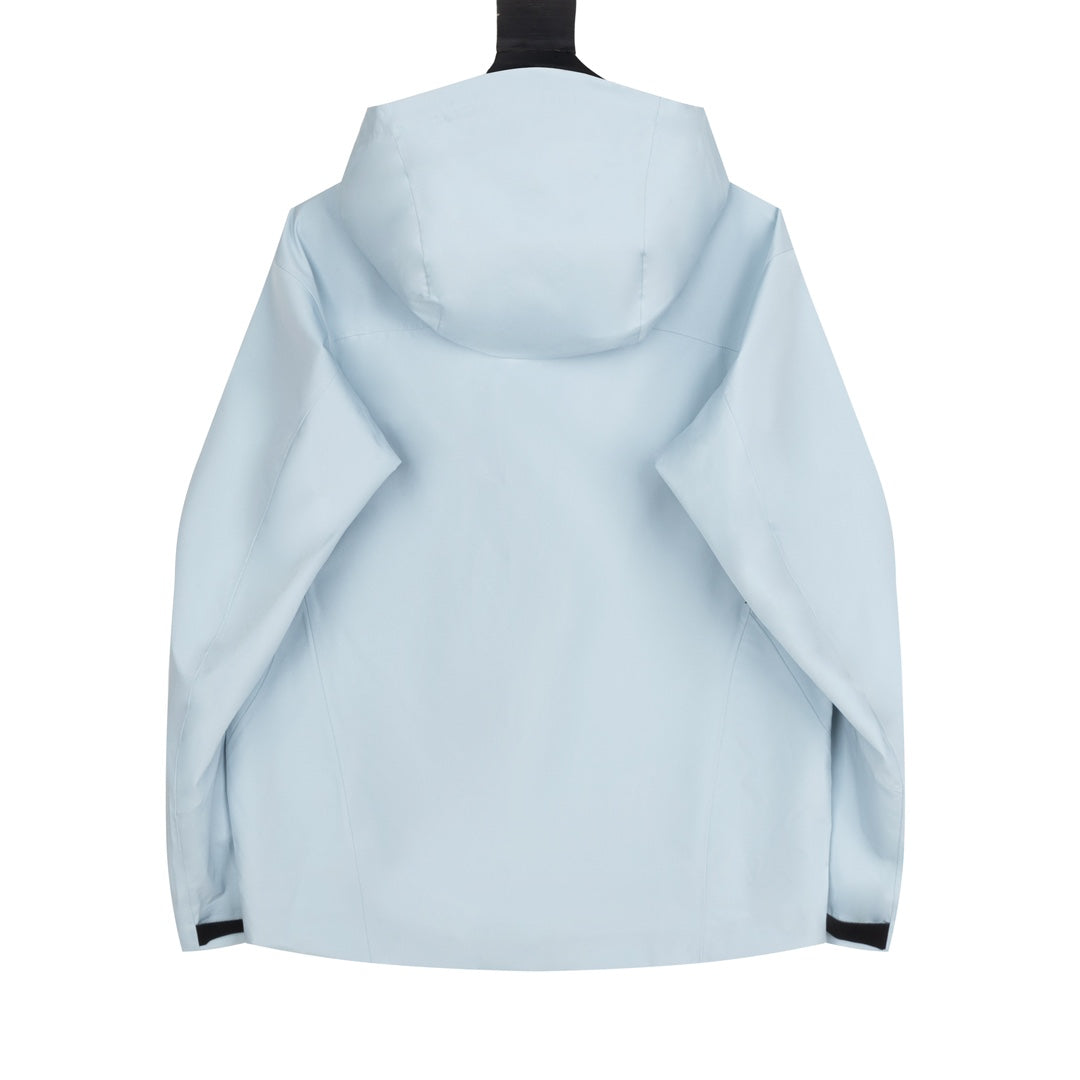 Version haut de gamme, conçue pour une utilisation quotidienne. La veste ARCTERYX Beat Lt 26844 est une veste légère