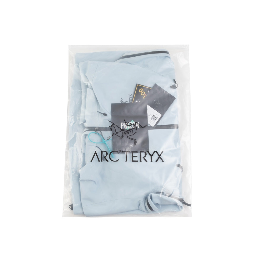 Version haut de gamme, conçue pour une utilisation quotidienne. La veste ARCTERYX Beat Lt 26844 est une veste légère