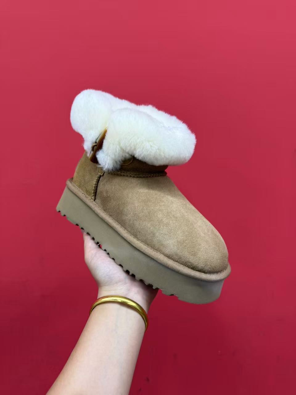 Livraison gratuite, ni retour ni échange. Bottines UGG décontractées à plateforme et boucle corne, confectionnées en cuir Longfeng de qualité