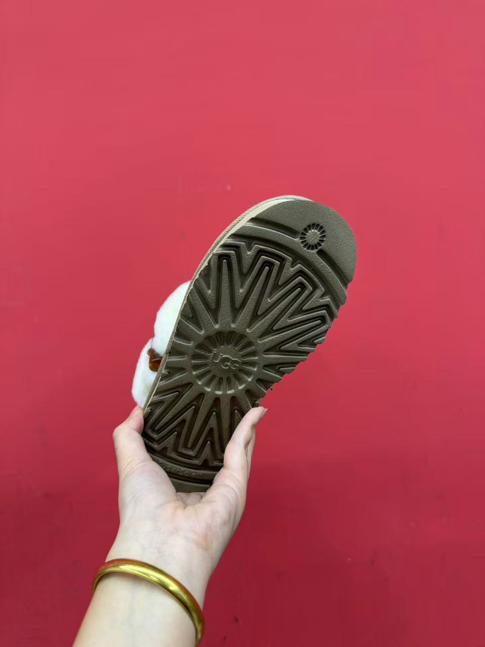 Livraison gratuite, ni retour ni échange. Bottines UGG décontractées à plateforme et boucle corne, confectionnées en cuir Longfeng de qualité