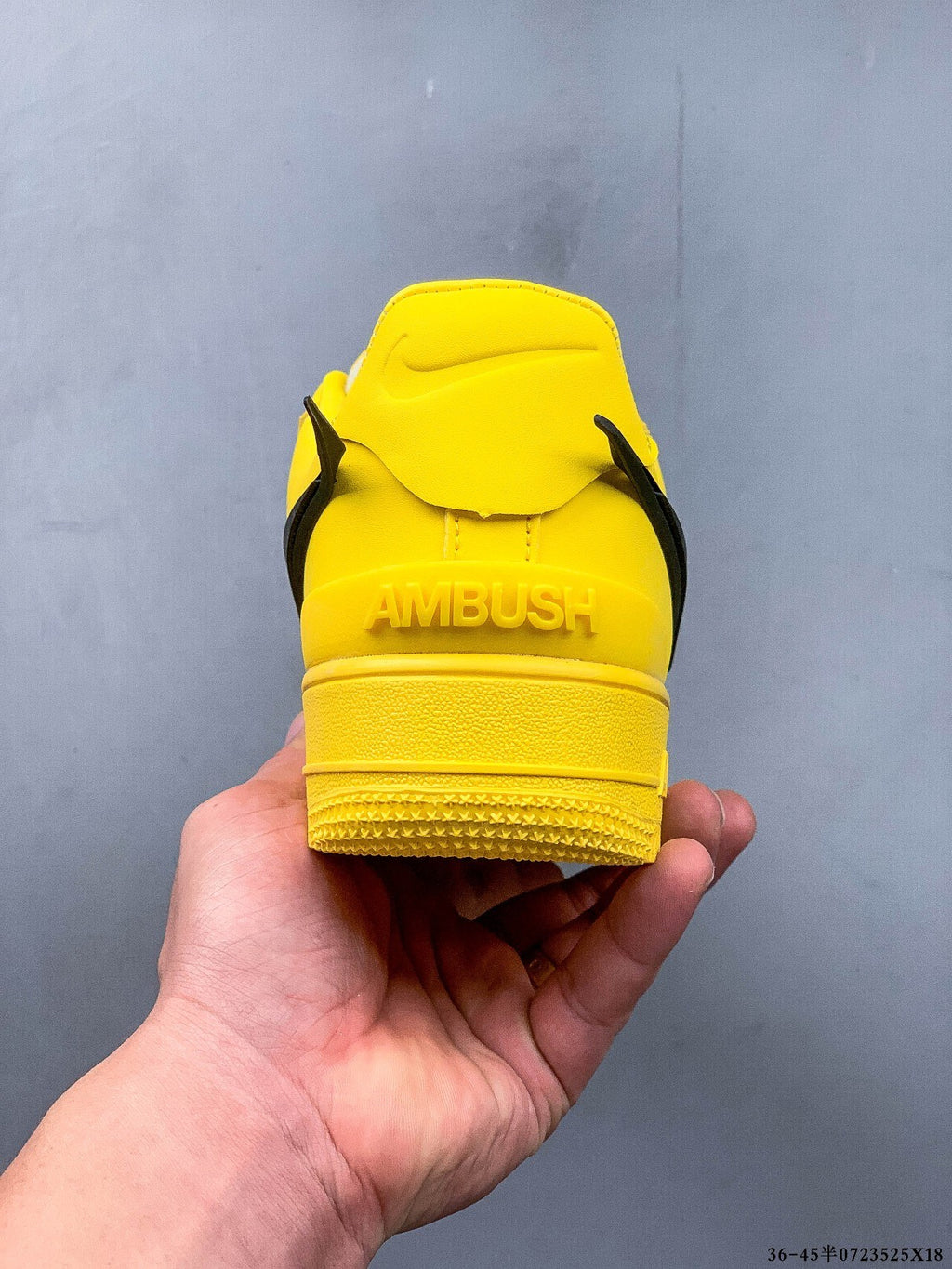 Collaboration AMBush x Nike Air Force 1 Low, lot d'usine original, développé avec la forme et le carton d'origine, utilisant le cuir d'origine