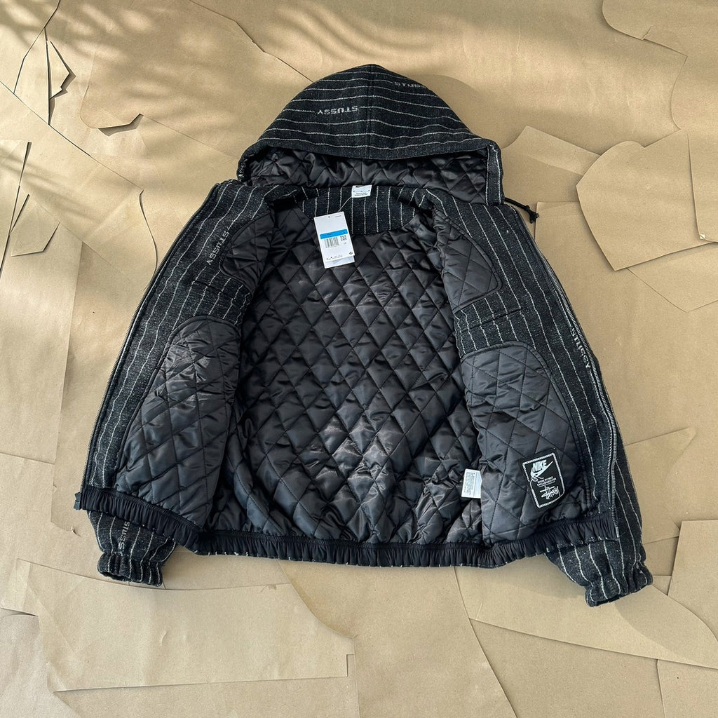 STU27# Réplique haut de gamme [⚠️Aucun retour ni échange si l'étiquette antivol est retirée] Veste à capuche rayée en laine Nike