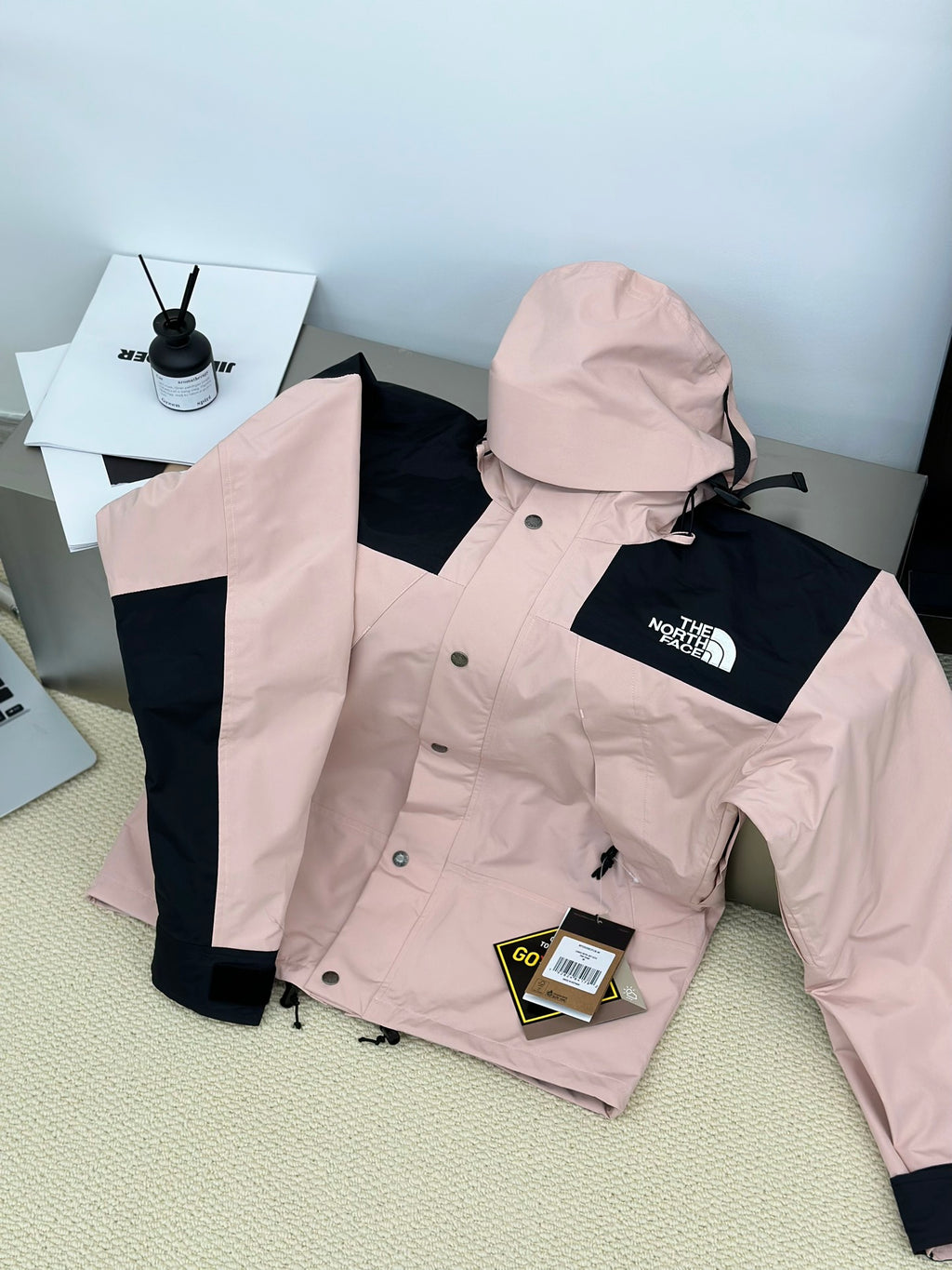 Coupe-vent The North Face 1990 - Rose féerique